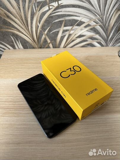Телефон realme c30