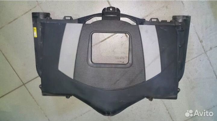 Крышка мотора Мерседес M272 M273