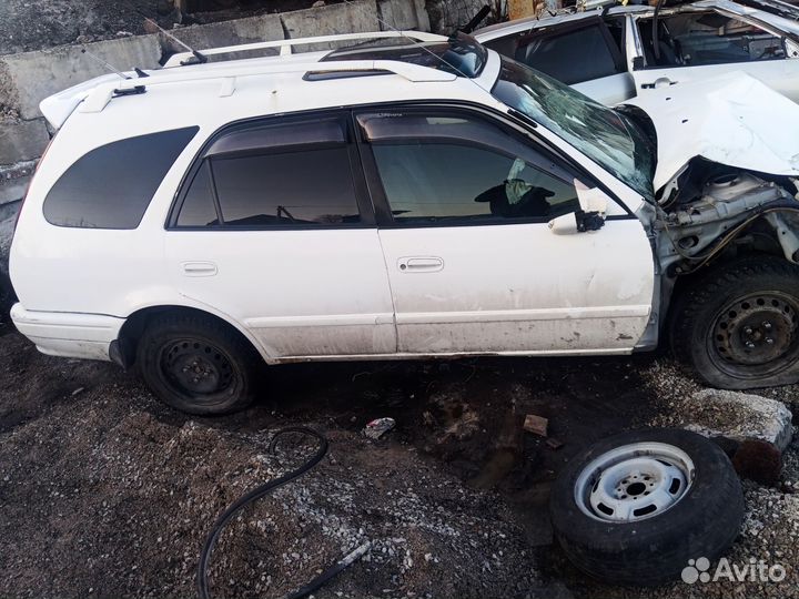 Продам на запчасти Тойота Кариб sprinter