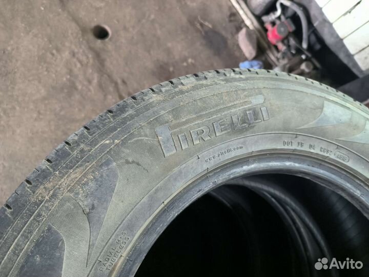 Pirelli Chrono 235/65 R17
