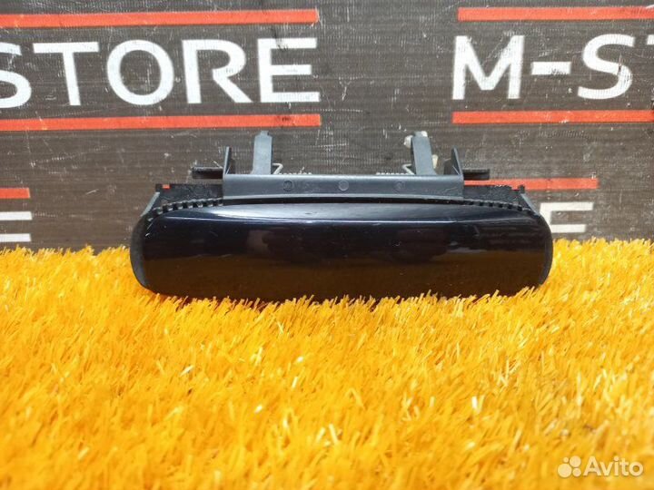 Ручка двери внешняя передняя левая Audi A4 B7/8E