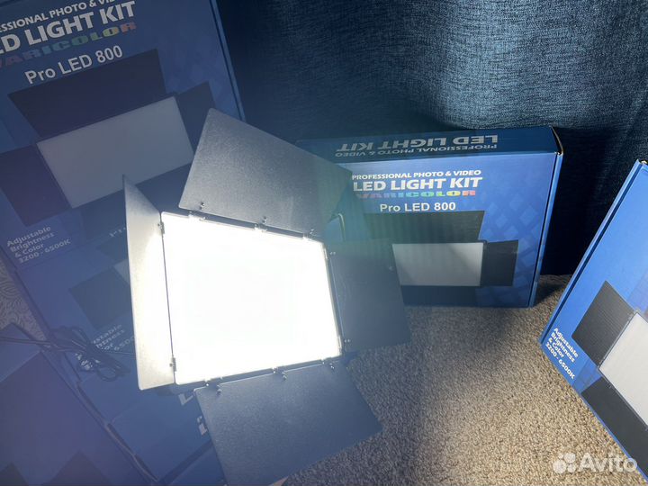 Видеосвет u800 + штатив