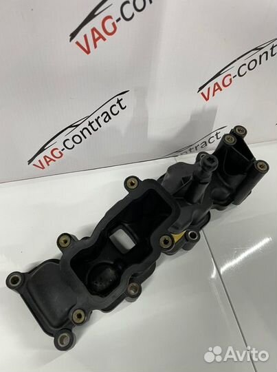 Коллектор впускной левый Audi A6 C6 3.0 TDI ASB