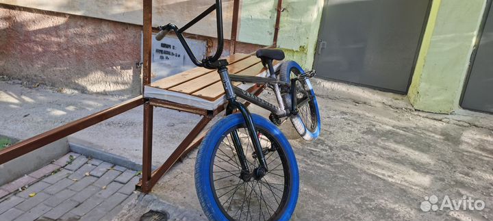 Трюковой велосипед bmx