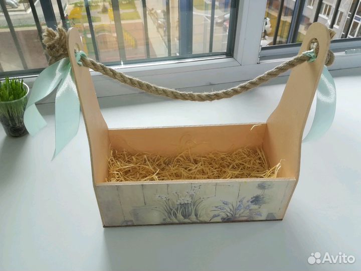 Корзинка декоративная