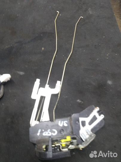 Замок двери перед, зад Hyundai Santa Fe 1 SM