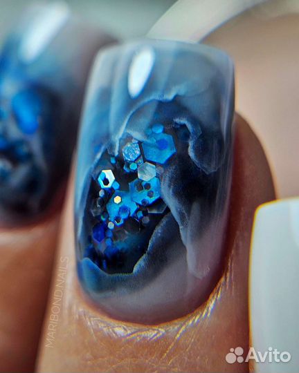 Маникюр с покрытием гель-лаком