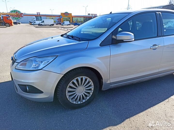 Ford Focus 1.6 AT, 2010, 190 300 км