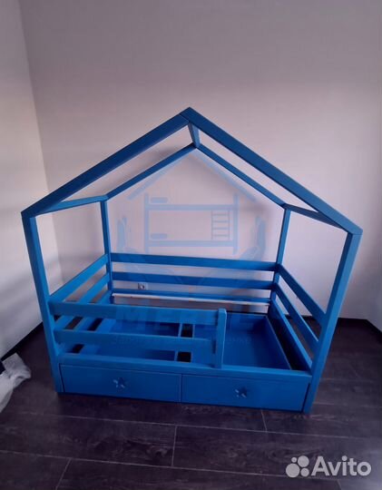Кровать Домик