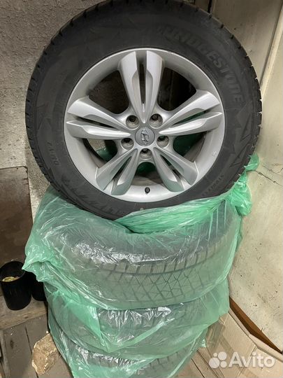 Оригинальные колеса на Hyundai IX-35