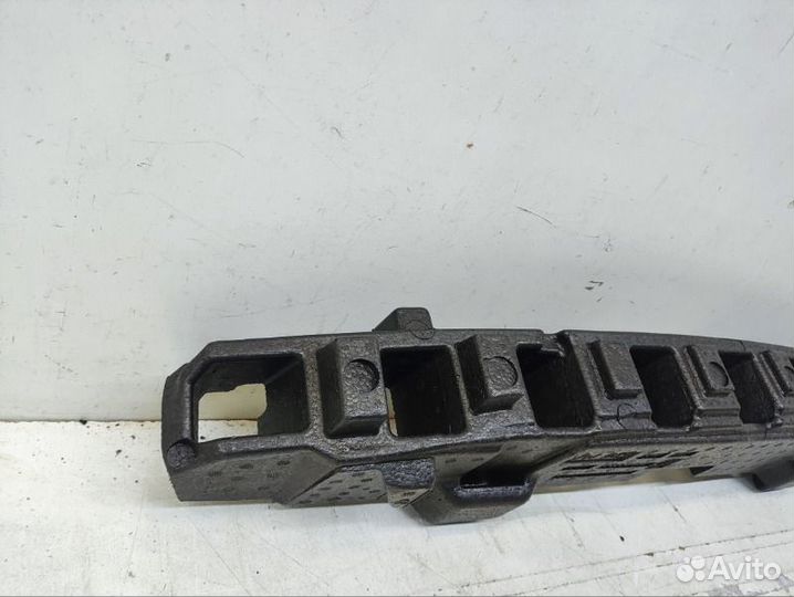 Абсорбер бампера передний Skoda Rapid 1 2020