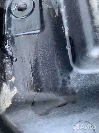 Площадка аккумулятора Kia Ceed 1 Оригинал