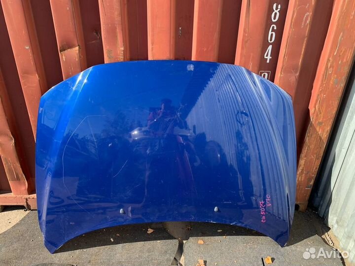 Капот Volvo V70 платформа P2