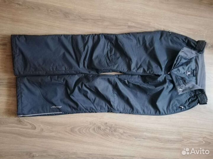 Горнолыжный костюм женский