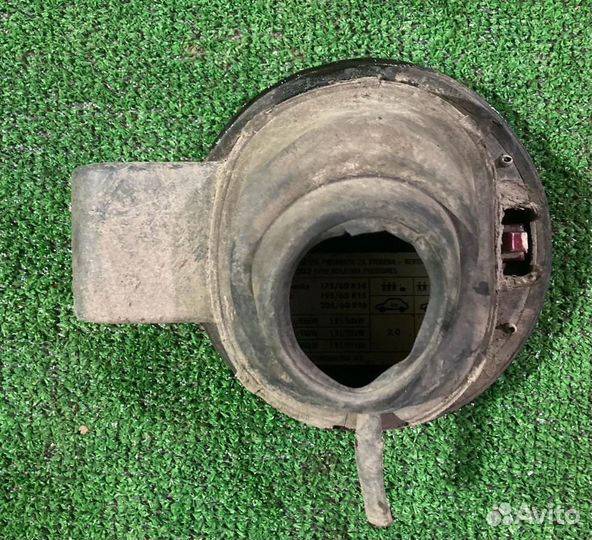 Лючок бензобака skoda octavia a4