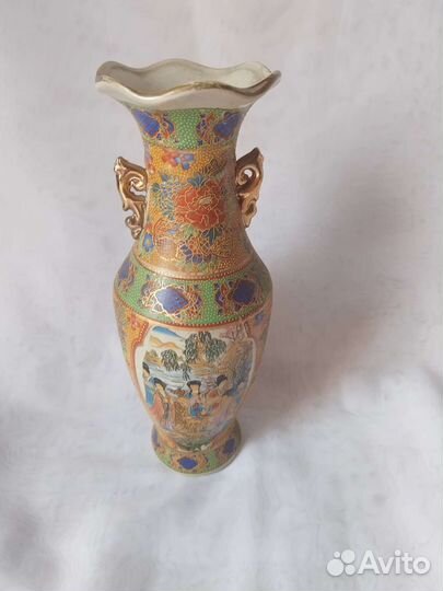 Вазы декоративные