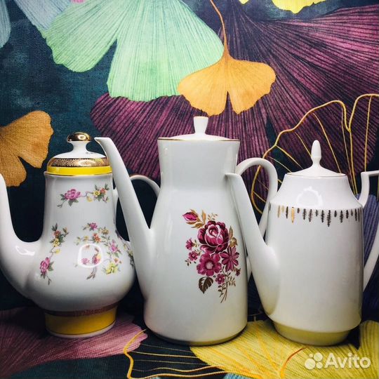 Кофейник фарфоровый