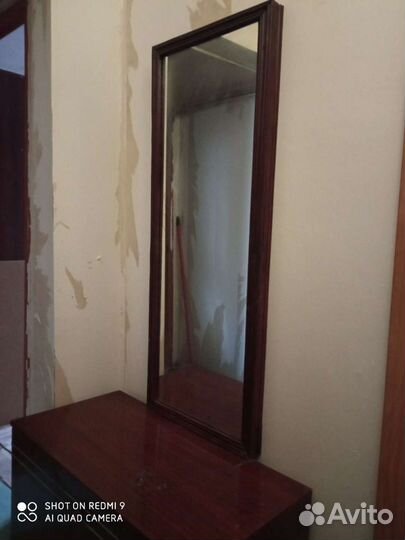 Тумба шкаф с зеркалом в прихожую