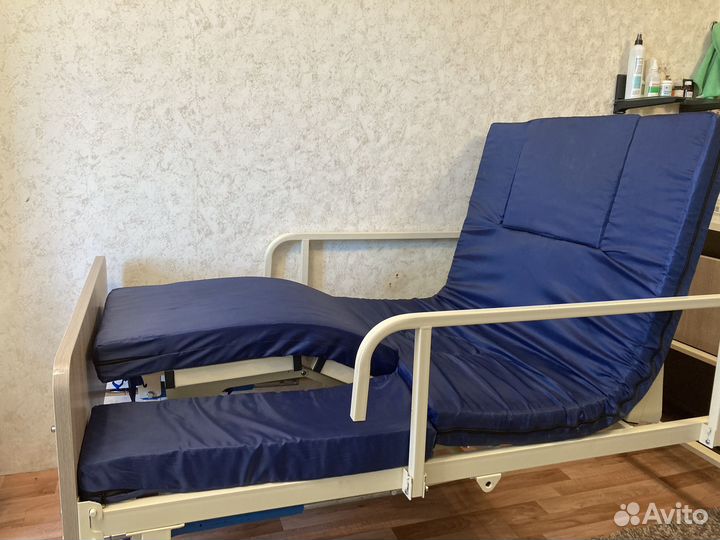 Медицинская кровать