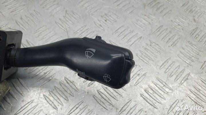 Переключатель стеклоочистителей Skoda Superb 1