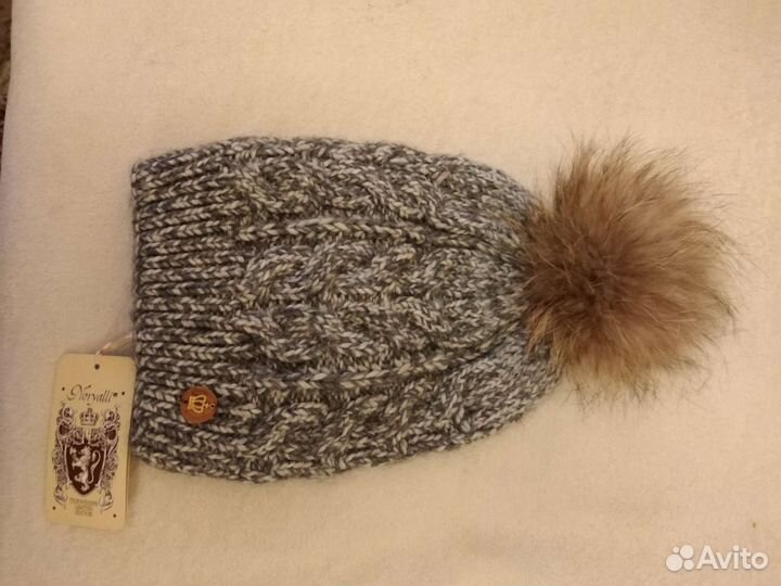 Шапка женская вязаная