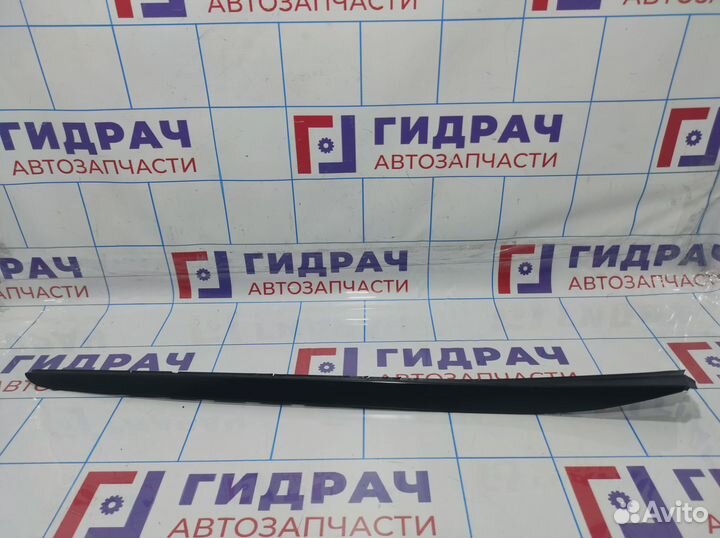 Молдинг лобового стекла правый Kia Optima (JF) 861
