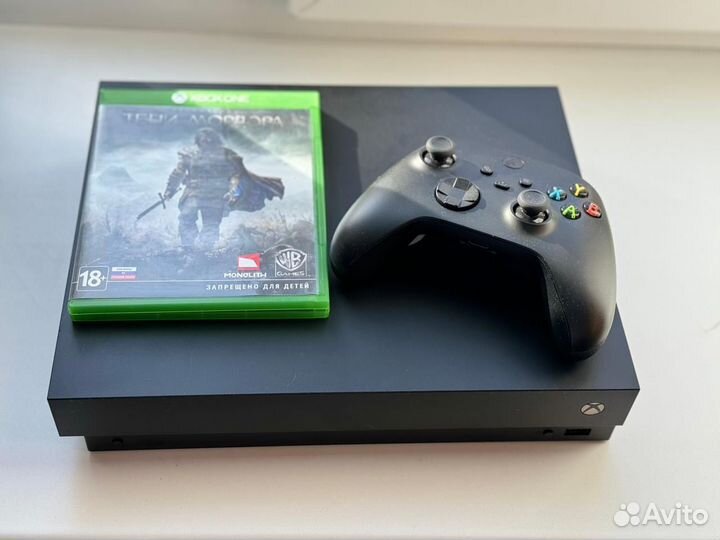 Xbox one X 1tb Game pass ultimate 12 месяцев