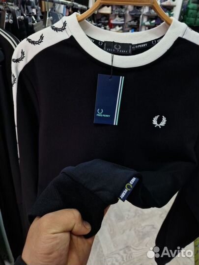 Fred perry свитшот мужской с лампасами