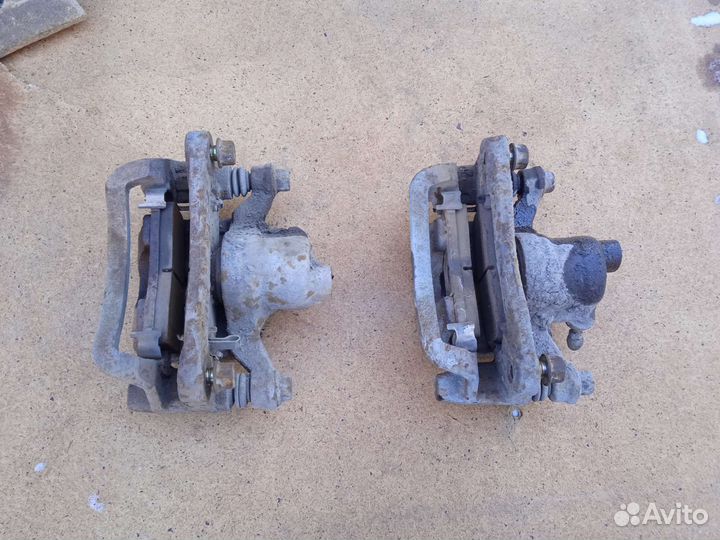 Суппорт задний Mitsubishi Galant 8 GDI