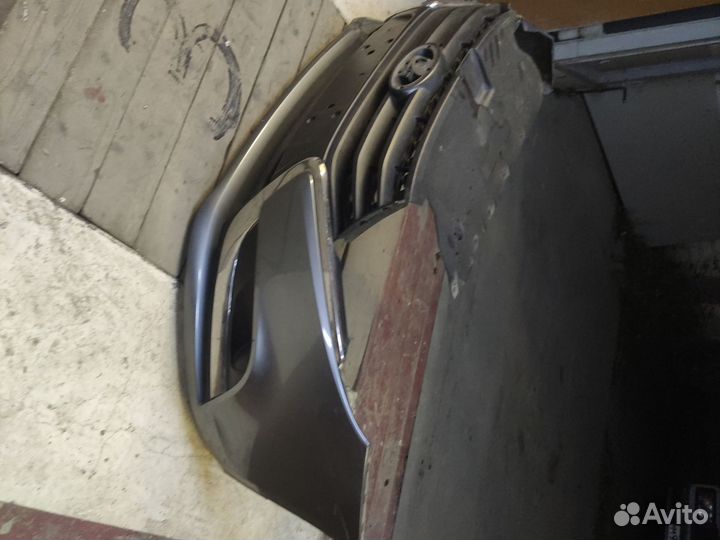 Бампер на Ладу Весту