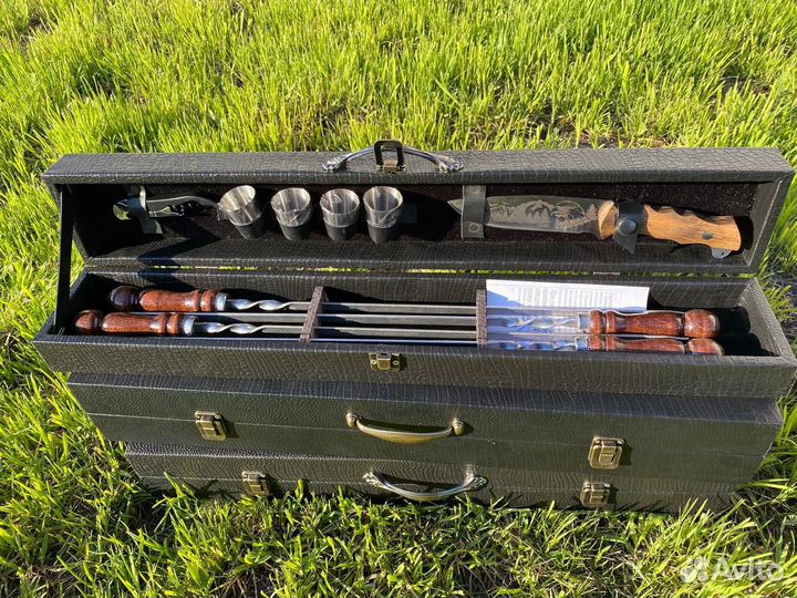 Подарочный шашлычный набор для пикника