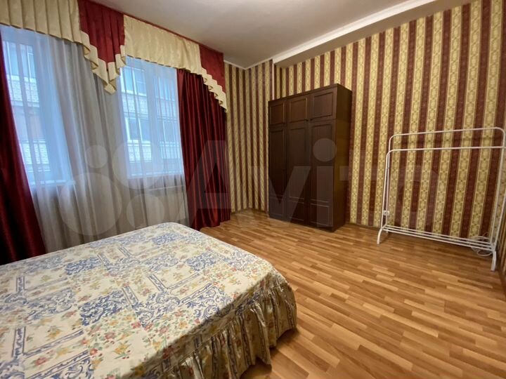 2-к. квартира, 65 м², 2/3 эт.