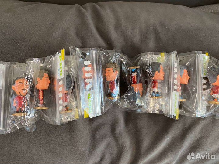 Фигурки футболистов