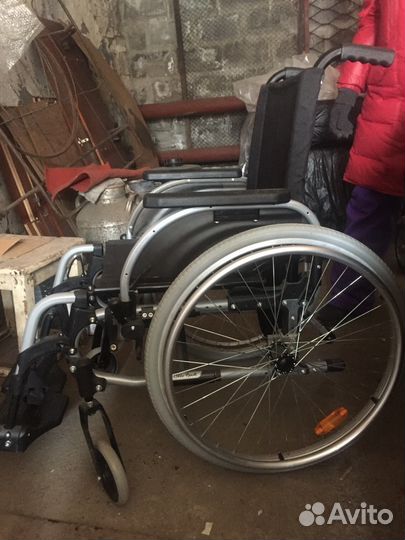 Инвалидное кресло, состояние идеальное