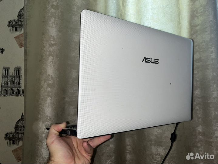 Asus x501a