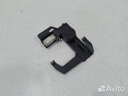 Моторчик подголовника A2109700026