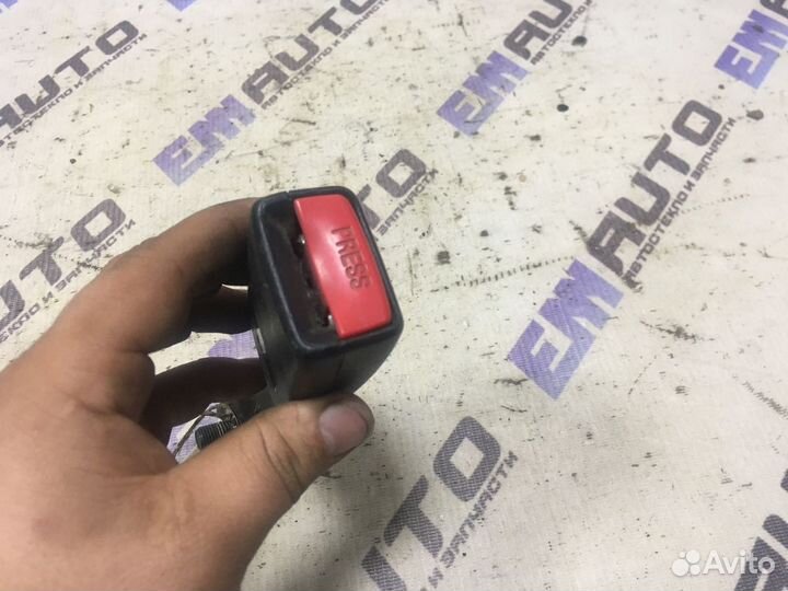 Ответная часть ремня безоп. пер.Митсубиси Лансер 9