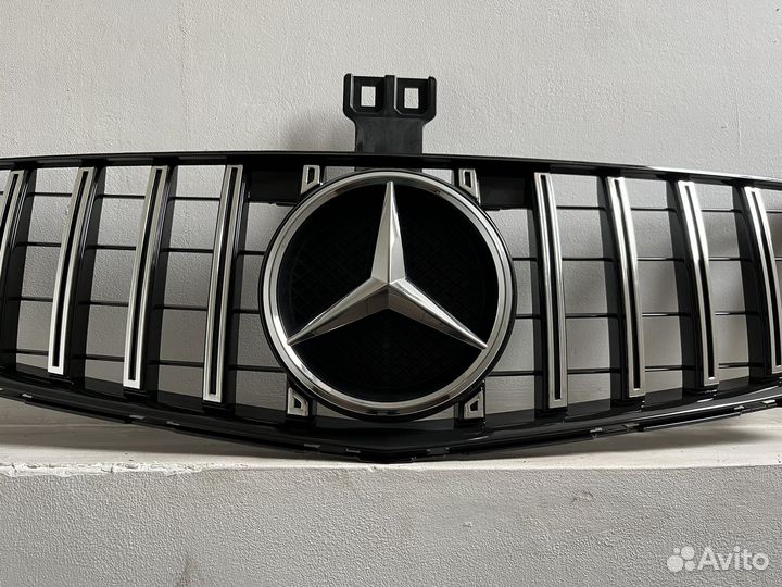 Решетка радиатора Mercedes W204 PanAmerica в сборе