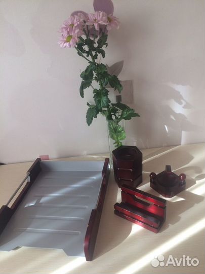 Принадлежности канцелярские настольные дерево