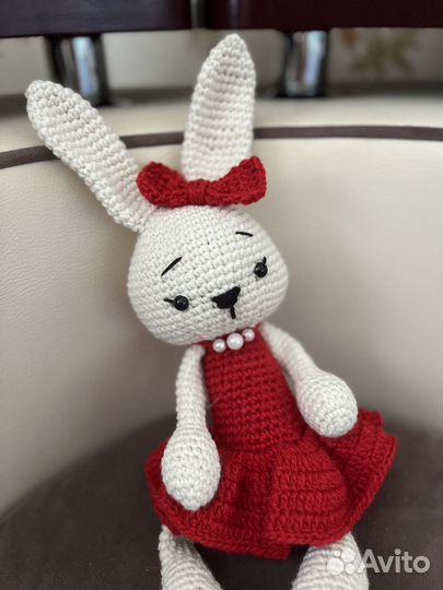 Вязаный Заяц ручной работы