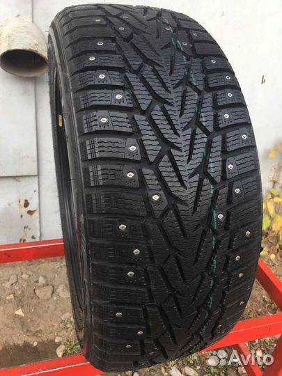 Nokian Tyres Hakkapeliitta 7 235/55 R17 105S