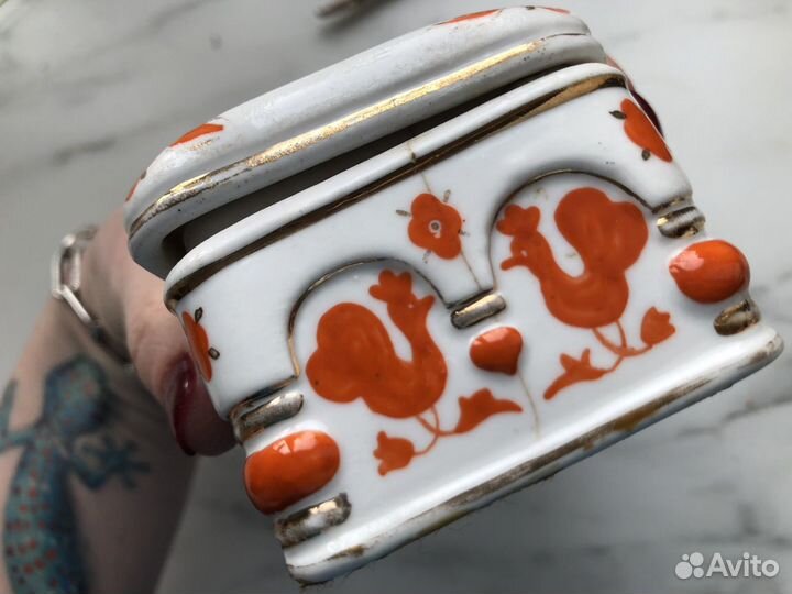 Шкатулка СССР 1956 год, фигуристки