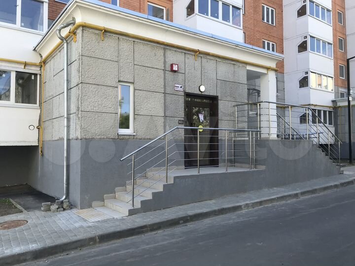 2-к. квартира, 67 м², 8/10 эт.