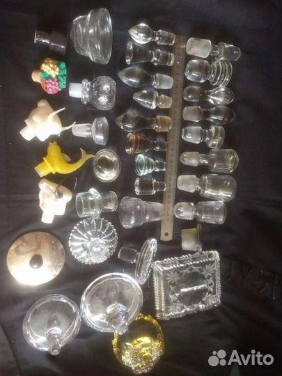 Пробки от графинов и крышки от чайников