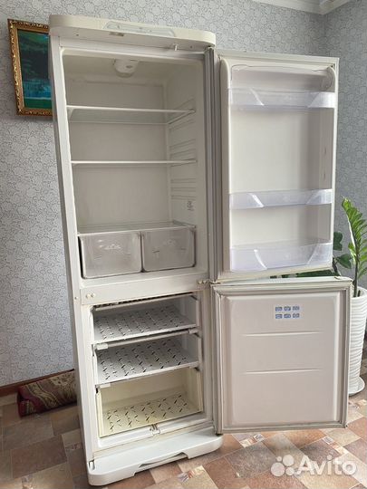 Холодильник бирюса