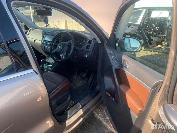 WV Tiguan 2.0 CCZ 4WD на запчасти