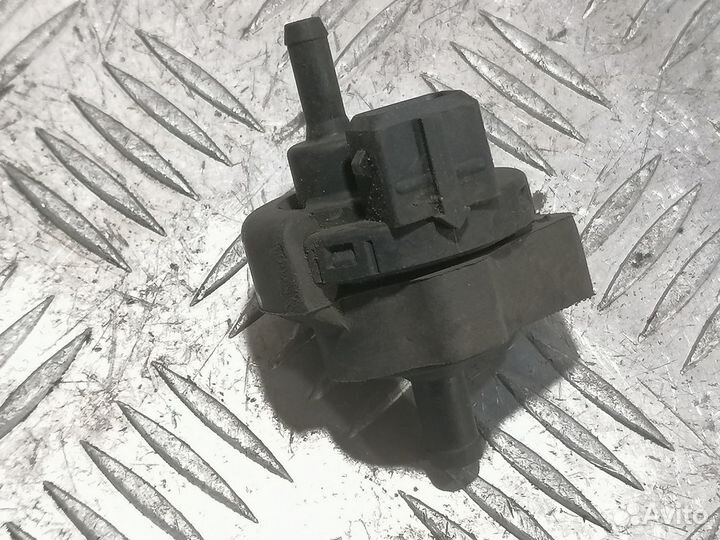 Клапан вентиляции топливного бака Bmw 3 e36 1991-1