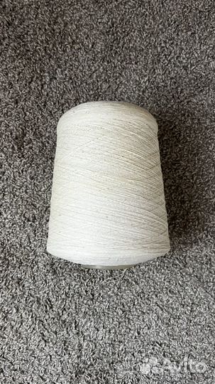 Пряжа полу шерсть в бобине