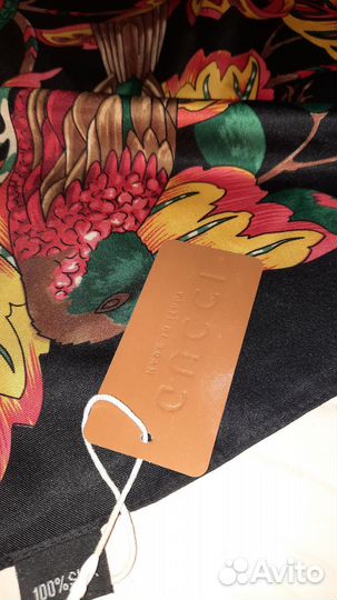 Шелковый платок Gucci