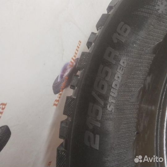 Michelin X-Ice North 3 215/65 R16